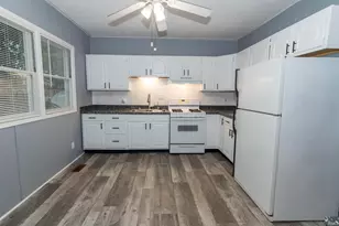 807 Emerson St, Goshen, IN 46526 - Photo 11