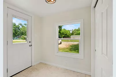 52761 Marks Street, South Bend, IN 46637 - Photo 3