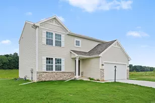 1324 Mackey Dr, South Bend, IN 46614 - Photo 1