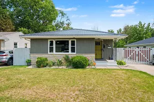 1246 Woodlawn Blvd, South Bend, IN 46616 - Photo 1