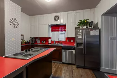 1320 W Lexington Avenue, Elkhart, IN 46514 - Photo 7