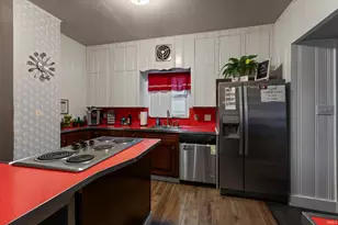 1320 W Lexington Ave, Elkhart, IN 46514 - Photo 7