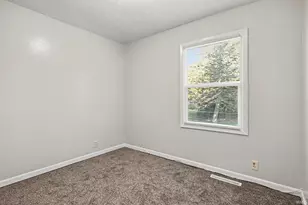 23538 Rye Ct, Elkhart, IN 46514 - Photo 9
