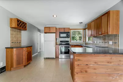 19637 Paxson Drive, South Bend, IN 46637 - Photo 5