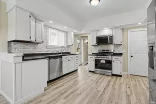 227 E 9th St, Mishawaka, IN 46544 - Photo 11