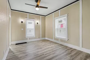 227 E 9th St, Mishawaka, IN 46544 - Photo 17