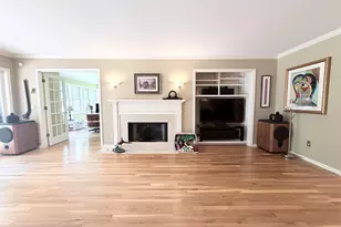 1325 E Erskine Mnr Hl Dr, South Bend, IN 46614 - Photo 17