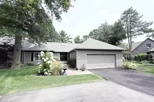 1325 E Erskine Mnr Hl Dr, South Bend, IN 46614 - Photo 1