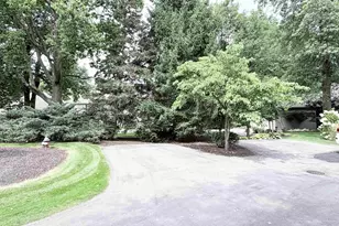 1325 E Erskine Mnr Hl Dr, South Bend, IN 46614 - Photo 13