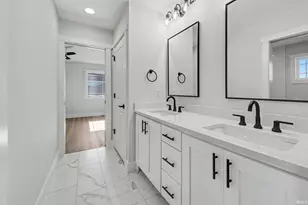 11151 Calle Jules Ct, Osceola, IN 46561 - Photo 19