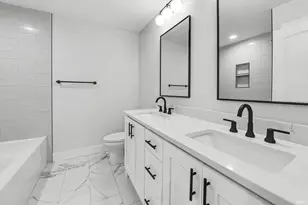 11151 Calle Jules Ct, Osceola, IN 46561 - Photo 15