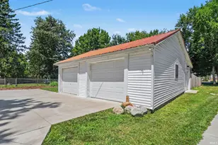 109 Trout Creek Rd, Bristol, IN 46507 - Photo 5