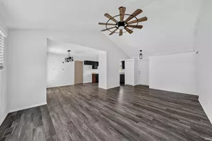 25904 Quail Ridge Dr, Elkhart, IN 46514 - Photo 7