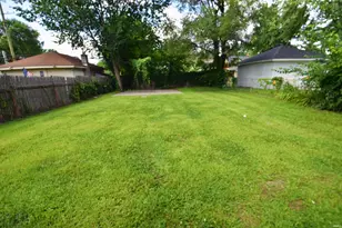 905 Altgeld St, South Bend, IN 46614 - Photo 15