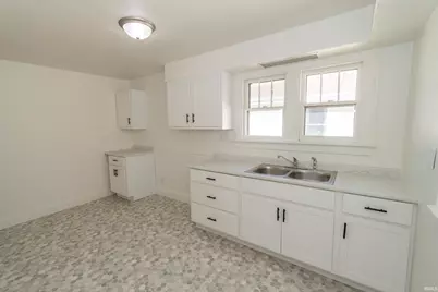 310 E Edgar Avenue, Mishawaka, IN 46545 - Photo 7