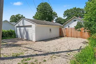 1007 E 3rd St, Mishawaka, IN 46544 - Photo 15