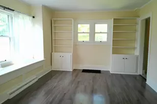 1325 S 32nd St, South Bend, IN 46615 - Photo 5