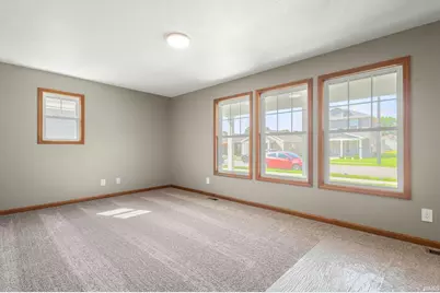 1563 E Edgar East Avenue, Mishawaka, IN 46545 - Photo 3