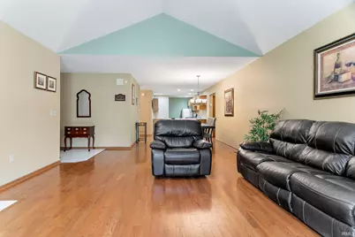 3855 Sandpiper Cove Run, South Bend, IN 46628 - Photo 7