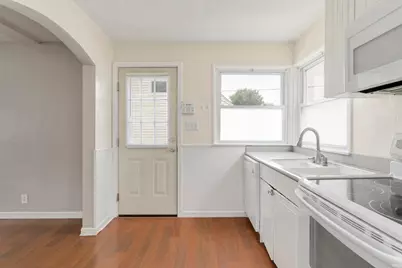 1238 Academy Place, South Bend, IN 46616 - Photo 5