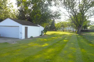 2111 Maplehurst Ave, Mishawaka, IN 46545 - Photo 13