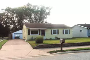 2111 Maplehurst Ave, Mishawaka, IN 46545 - Photo 1