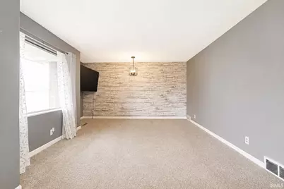619 W 13th Street, Mishawaka, IN 46544 - Photo 17