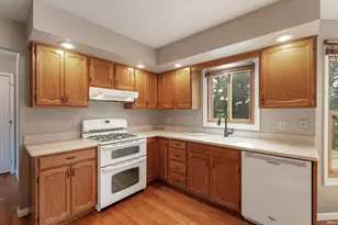 51595 Harvester Dr, Granger, IN 46530 - Photo 9