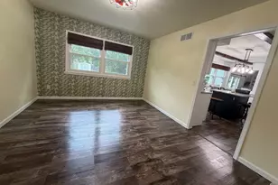 51530 Creekside Dr, Granger, IN 46530 - Photo 11