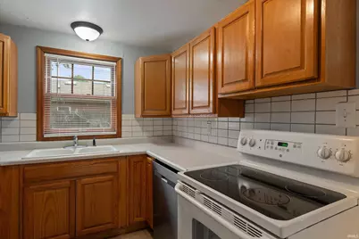 2740 Southeast Drive, South Bend, IN 46614 - Photo 17
