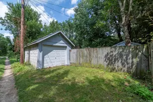 1233 Wilber St, South Bend, IN 46628 - Photo 27