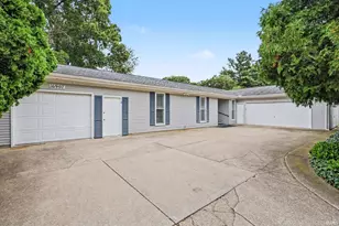 16907 Colony Dr, South Bend, IN 46635 - Photo 1