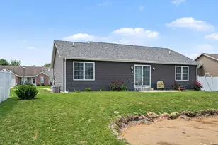 51776 Cresswell Dr, South Bend, IN 46628 - Photo 5