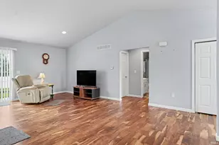 51776 Cresswell Dr, South Bend, IN 46628 - Photo 7