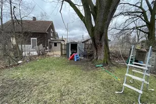 920 Cleveland Ave, South Bend, IN 46628 - Photo 29