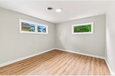 102 S Greenlawn Avenue, South Bend, IN 46617 - Photo 15