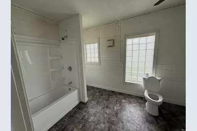 311 W Ewing Avenue, South Bend, IN 46613 - Photo 9