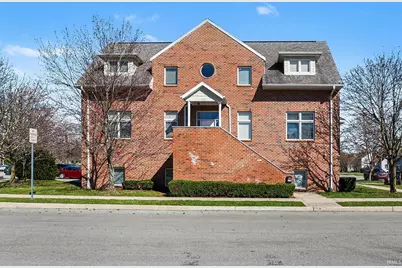 330 N Sunnyside Avenue, South Bend, IN 46617 - Photo 1