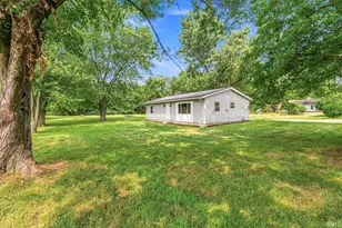 56613 Shore Ave, Elkhart, IN 46516 - Photo 3
