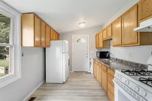 1308 Browne Ln, South Bend, IN 46615 - Photo 7