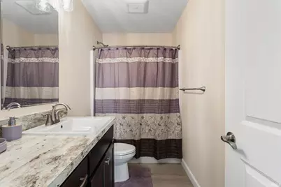 212 E Dubail Avenue, South Bend, IN 46613 - Photo 17