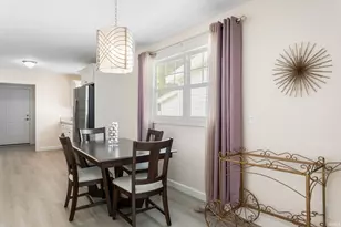 212 E Dubail Ave, South Bend, IN 46613 - Photo 7