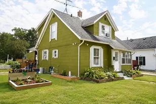 902 Bruce St, South Bend, IN 46613 - Photo 1