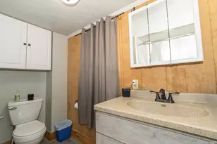924 W Marion St, Mishawaka, IN 46545 - Photo 15