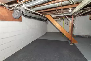 924 W Marion St, Mishawaka, IN 46545 - Photo 19