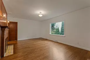916 E Grove St, Mishawaka, IN 46545 - Photo 13