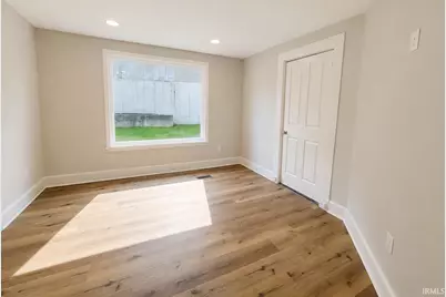 733 E Bronson Street, South Bend, IN 46601 - Photo 5