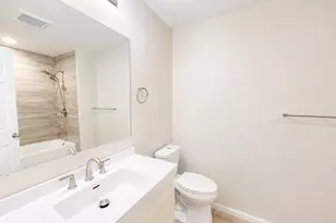 733 E Bronson St, South Bend, IN 46601 - Photo 21