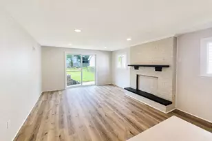 733 E Bronson St, South Bend, IN 46601 - Photo 11