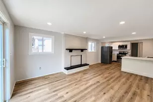 733 E Bronson St, South Bend, IN 46601 - Photo 13